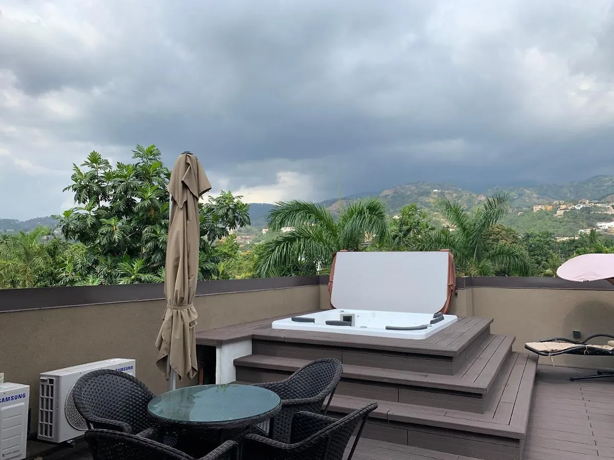 Apartment Norbrook Suites Kingston